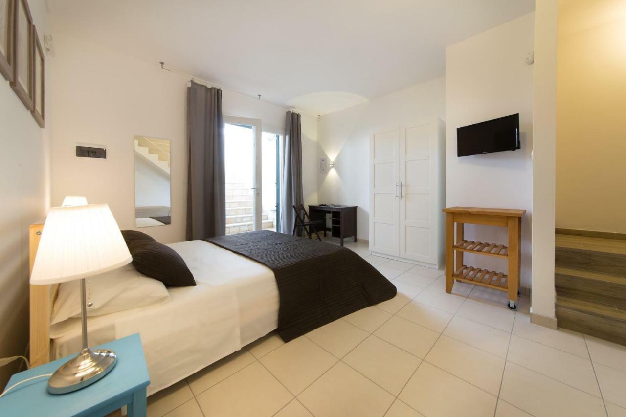 Salentoineout Bed and Breakfast Marina di Mancaversa Exteriör bild